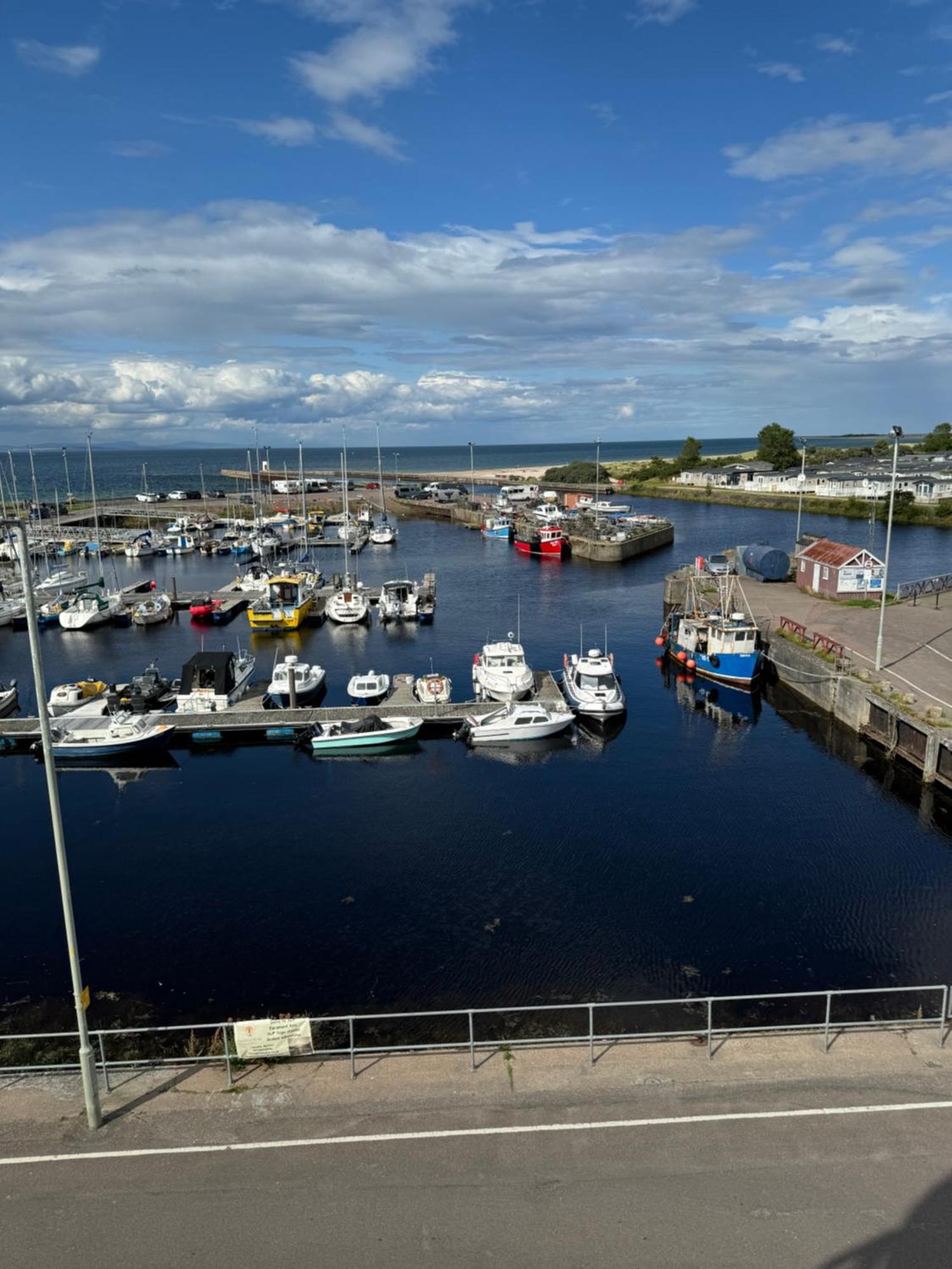 The Lighthouse Nairn Exterior foto